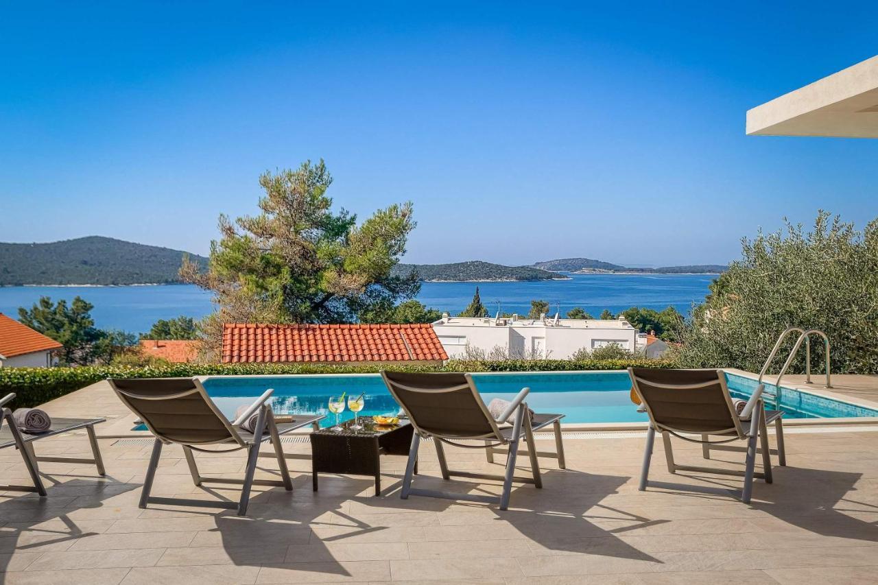 Villa Tela With Pool Žaborić Extérieur photo